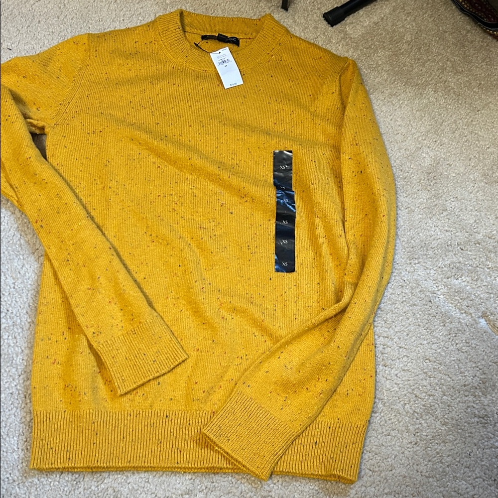 Banana Republic Factory crewneck sweater (x-small) NWT - Picture 3 of 4